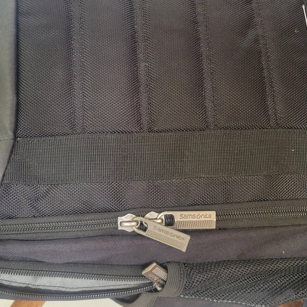 Carrier GSD Solid Black Tech Backpack